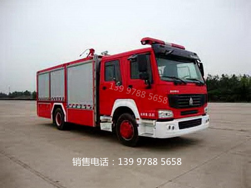 天锦四驱6吨水罐消防车   （国六）