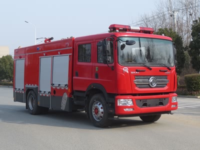 江南东风D9  8.2吨水罐消防车（国六）