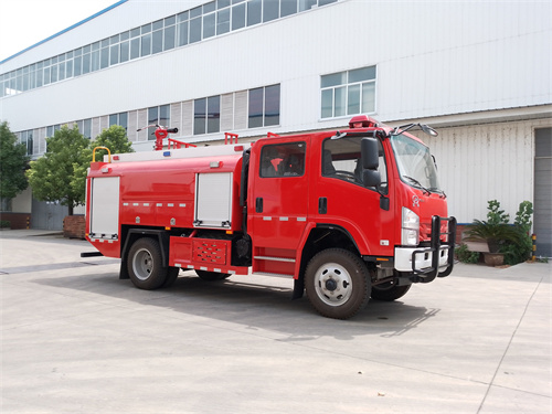 庆铃3.5吨水罐消防车（四驱）